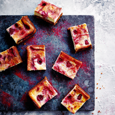 raspberry-ripple-cheesecake-bars